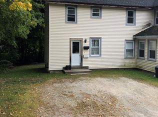 28 2nd St #2, Hallowell, ME 04347