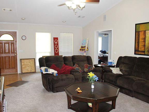 5th image of 12 Fairbrook Ln