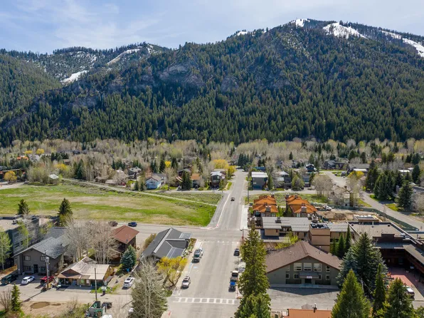 171 W 6th St, Ketchum, ID 83340