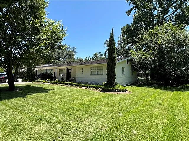 527 Little Farms Ave — Photo 3