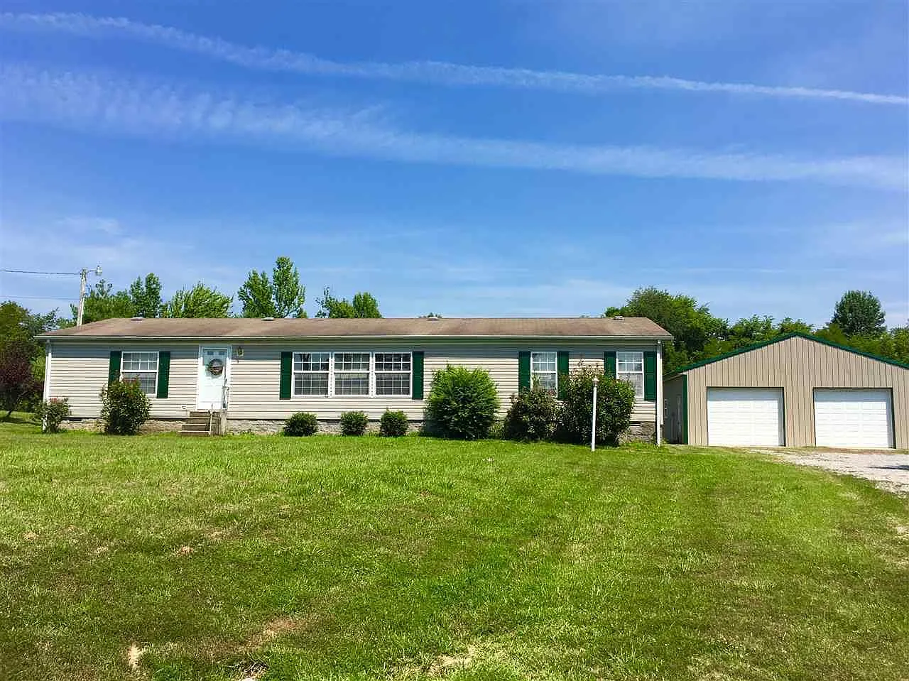 3 bed, 2000 sqft, $1,600 — Photo 1