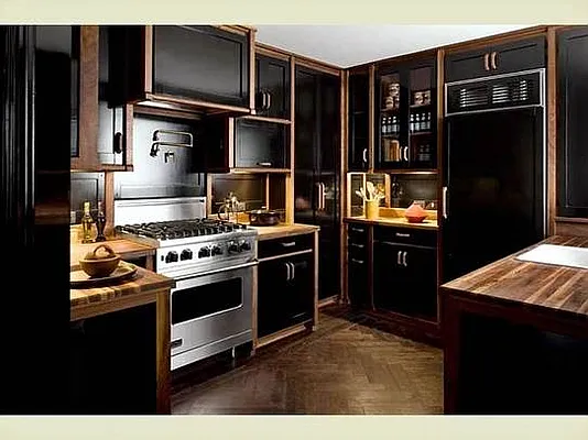 Sold by Stribling | media 16