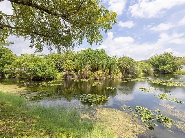 4299 Coral Springs Dr