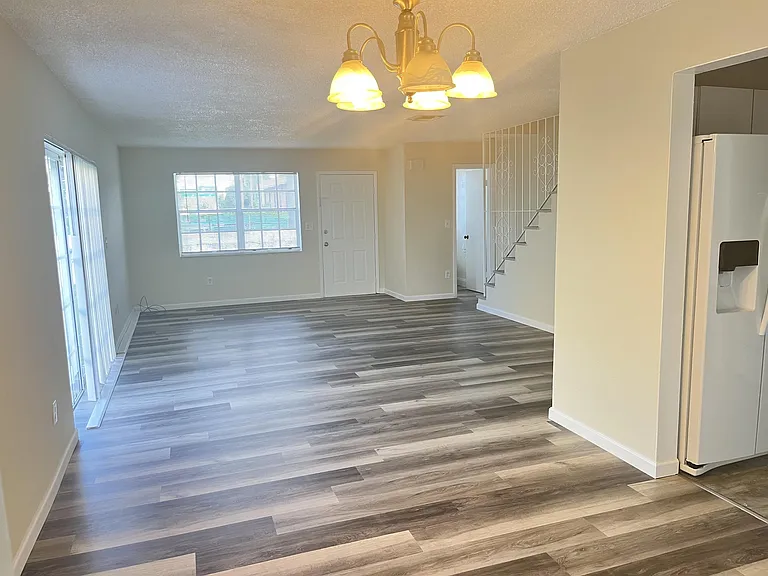 9503 SW 88th Ter #1 — Photo 5