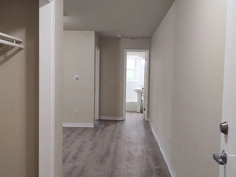 Sprint Depot Apartments — Photo 8