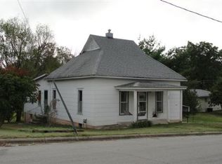 204 S Church St, Stockton, MO 65785
