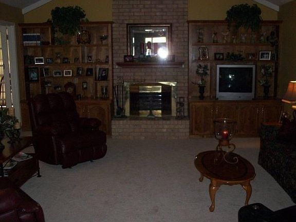 3rd image of 333 Lea Dr