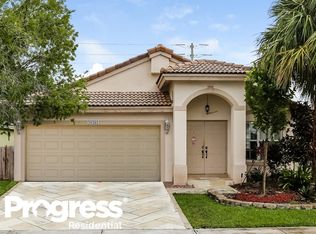 20361 SW 1st St, Hollywood, FL 33029