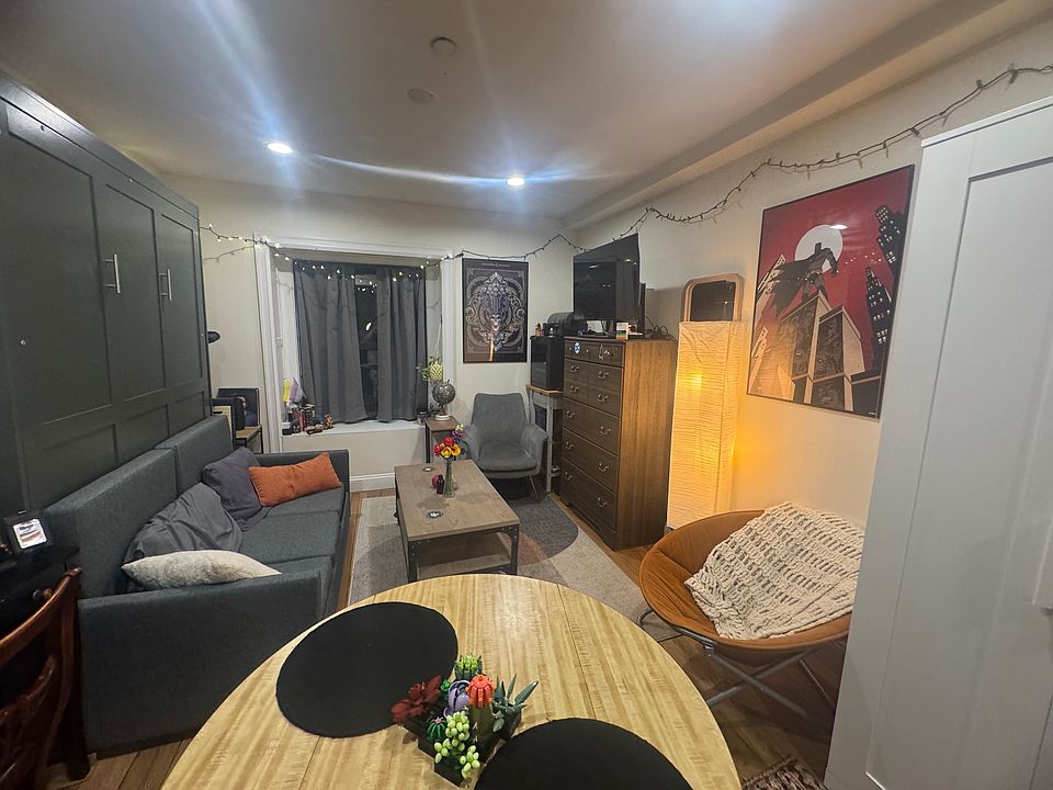 1st image of 150 W 127th St APT 1