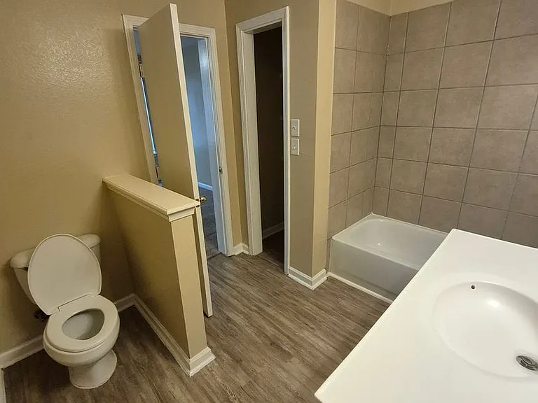 8806 Slumber Ln — Photo 29
