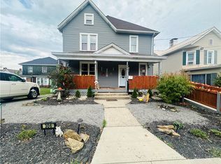 306 4th St, California, PA 15419