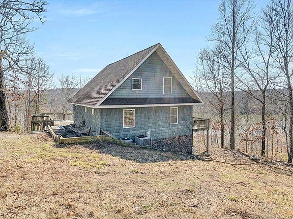 4th image of 150 Reservoir View Dr