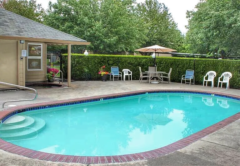 Village Place — Photo 15