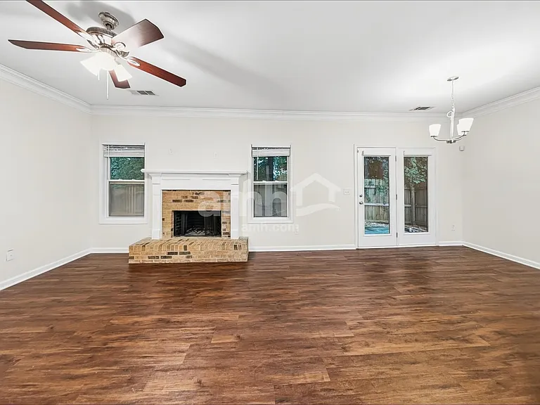 2080 Lily Valley Dr — Photo 8