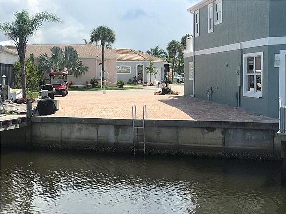 4th image of 1136 Nettles Blvd