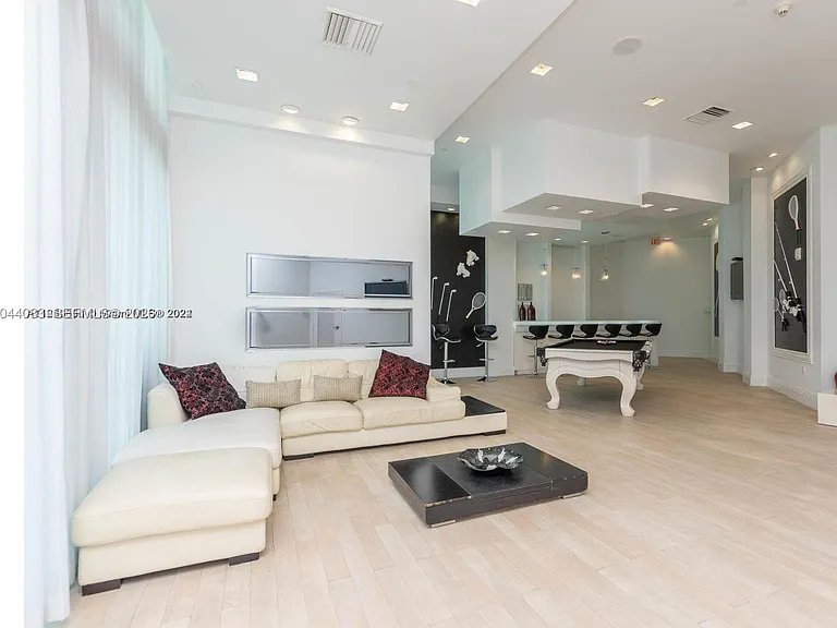 350 S Miami Ave #713 — Photo 30