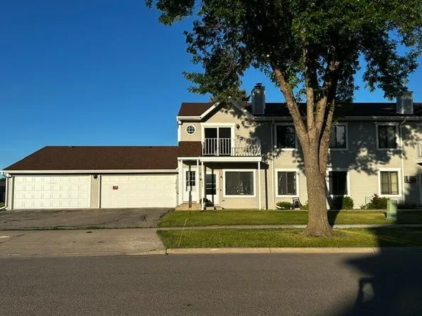 3235 15th Ave S APT C, Fargo, ND 58103