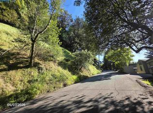 6386 Longcroft Dr, Oakland, CA 94611