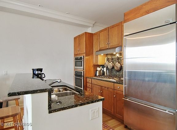4th image of 310 S Michigan Ave Unit 505