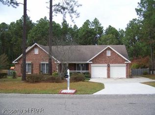 7682 Firethorn Dr, Fayetteville, NC 28311