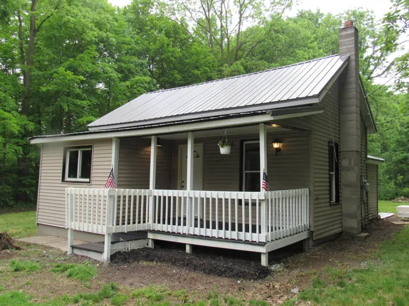 18051 Fuller St, Vandalia, MI 49095