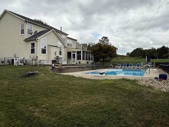 2nd image of 252 Park Trails Ct