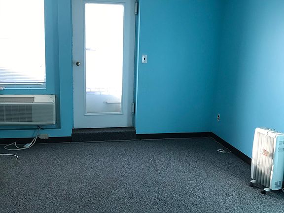 3rd image of 999 Forest Ave APT 2K