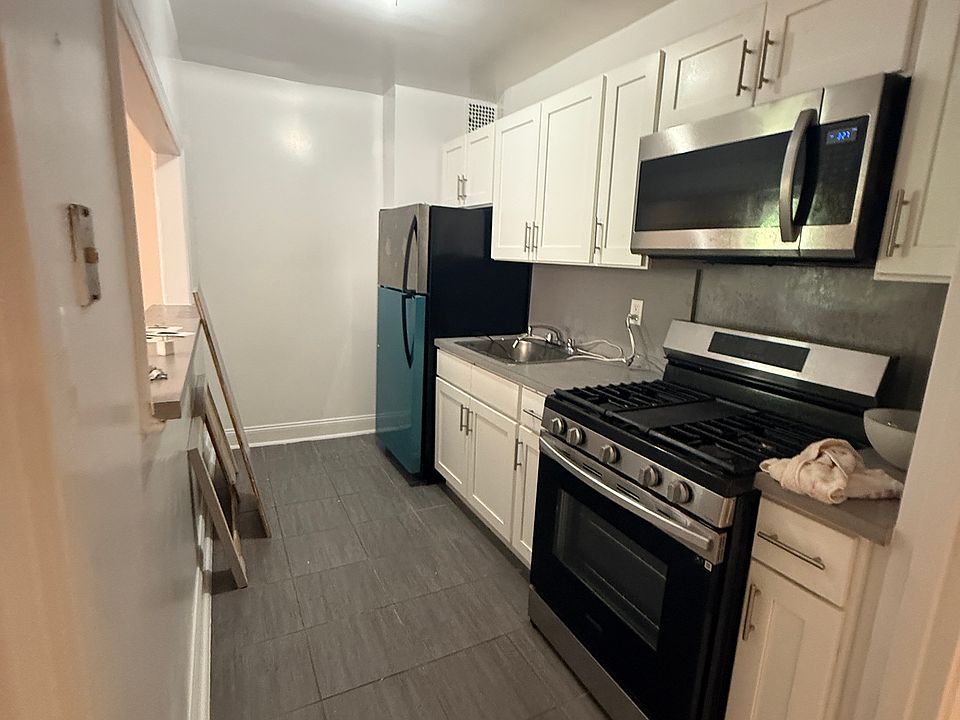1st image of 144-87 41st Ave #326