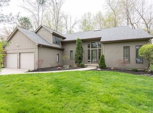 12 Skylark Ct, East Amherst, NY 14051