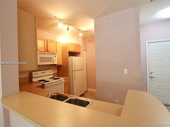 2nd image of 6001 SW 70th St APT 117