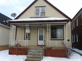 11608 Mitchell St, Hamtramck, MI 48212