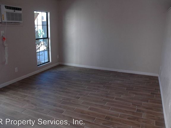 3rd image of 2505 E Monroe St APT 107