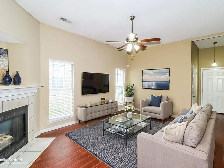 2753 Virginia Woods Pl — Photo 5