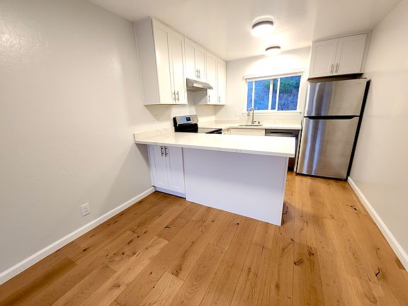 Kitchen and dining room table area