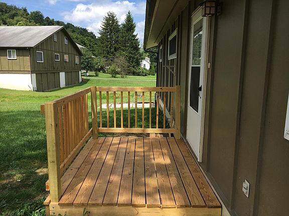 4 Eleanor Front Porch