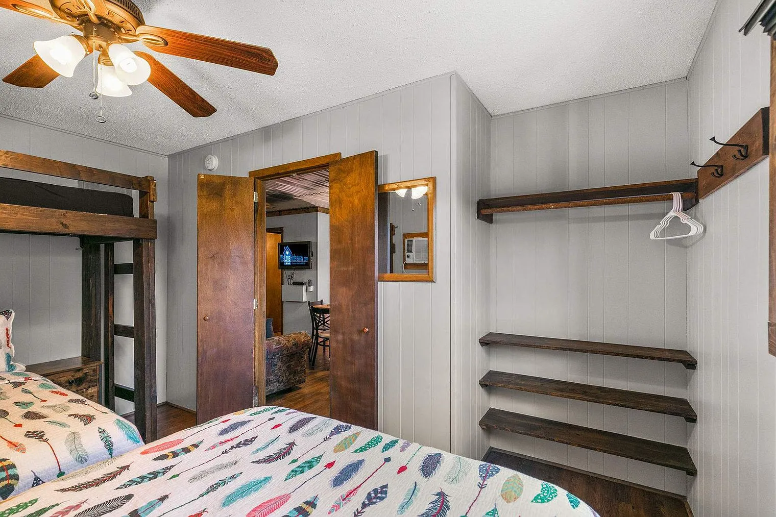 2 bed, 1.0 bath, 495 sqft, $4,684 — Photo 4