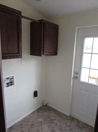 2nd image of 3040 Warncke Rd