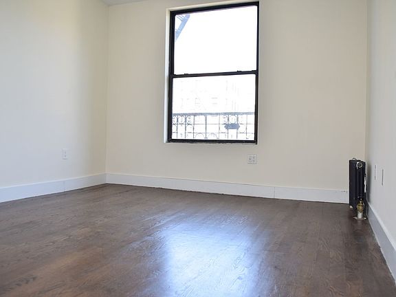 2nd image of 720 W 181st St APT 48