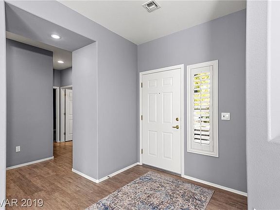 2nd image of 2577 Grandville Ave