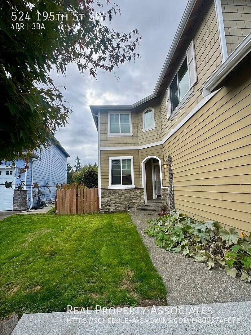 2 Story Home Lynnwood/Bothell * $500 Off 1st Full Months Rent — Photo 2