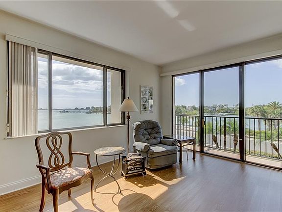 5th image of 6 Belleview Blvd APT 206