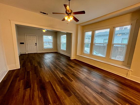 3rd image of 720 E Dudley Ave