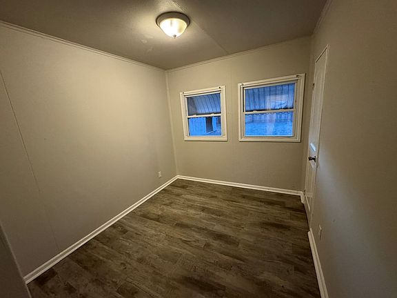 4th image of 4018 Tyler St