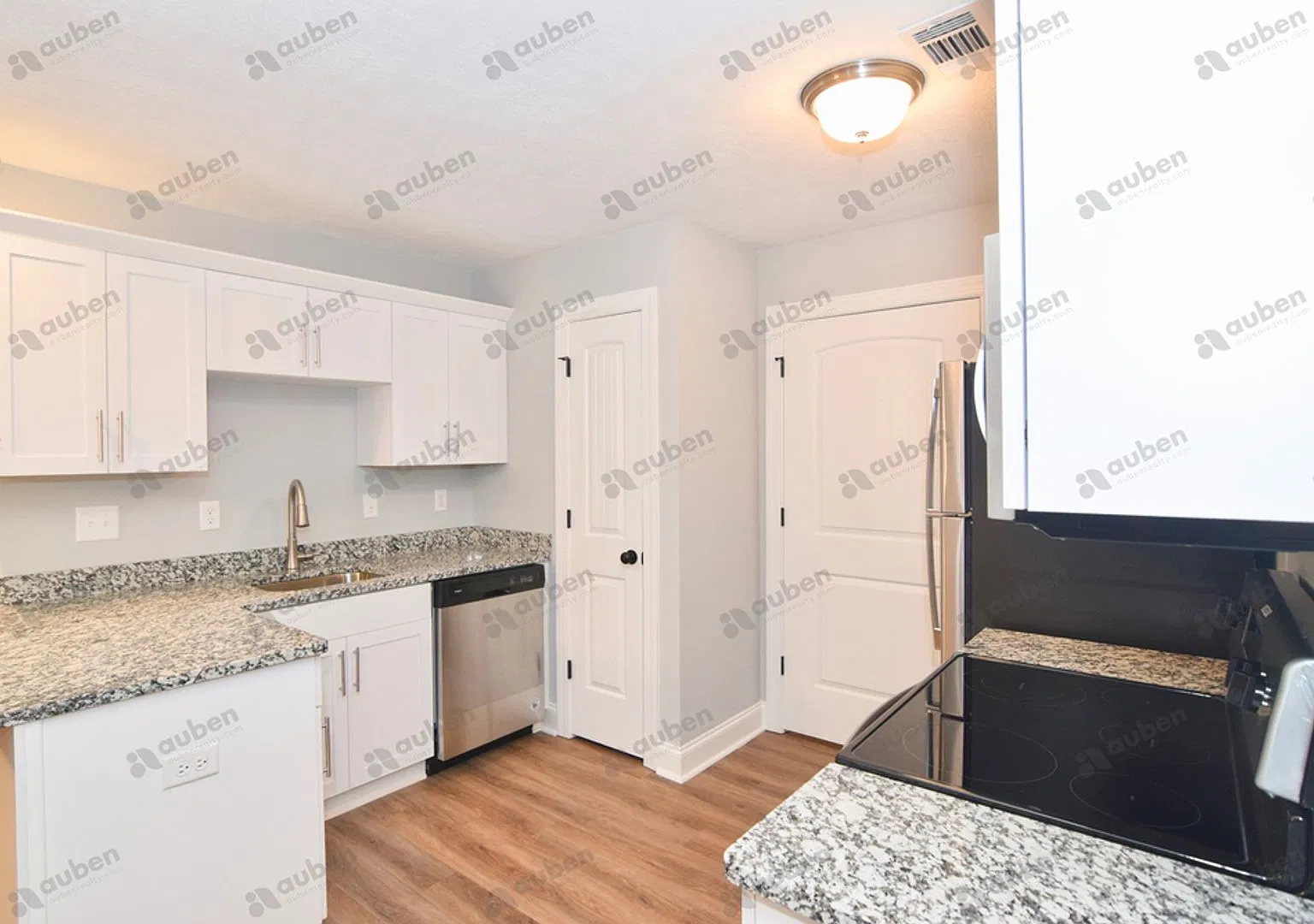 Like new 3 bed/3 bath single-family home for rent in Grovetown, stainless-steel appliances! — Photo 4