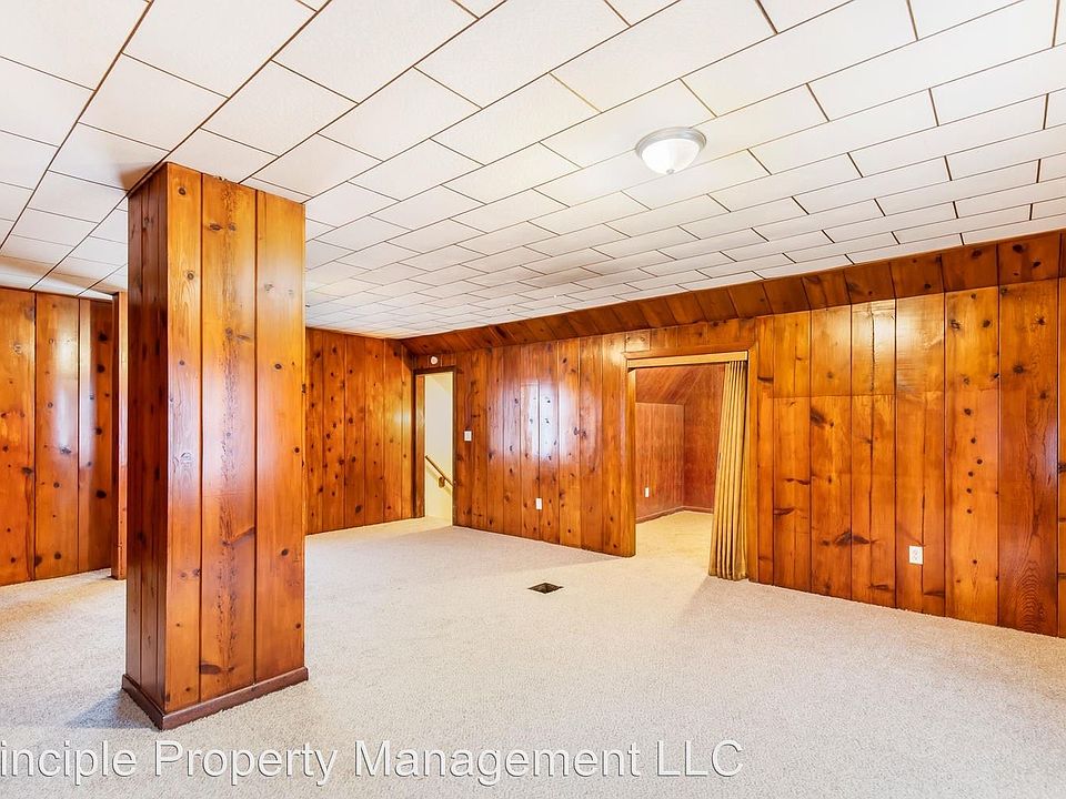 2nd image of 8150 Cloverlawn St
