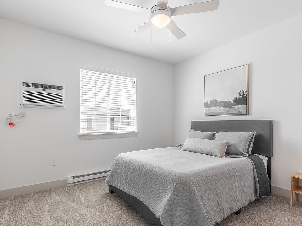 Tidewater Apartments | Second Bedroom