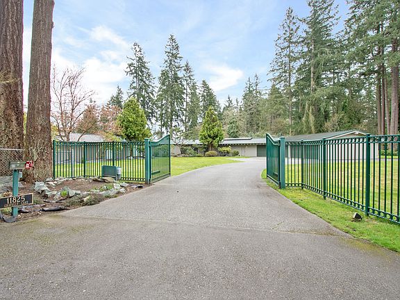 4th image of 11825 Gravelly Lake Dr SW