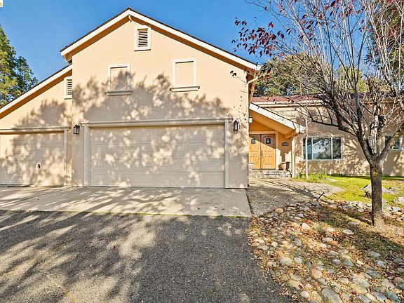 2nd image of 21916 Phoenix Lake Rd
