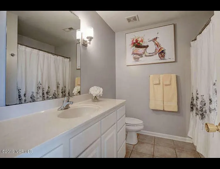 6718 Newbury Way — Photo 7