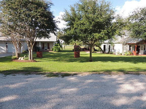 4th image of 157 Twin Lake Cir